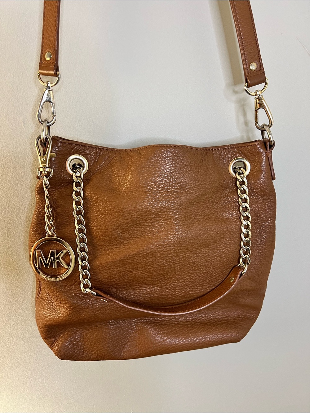 Michael Kors Pebbled Brown Leather Shoulder Bag Crossbody Gold Chain